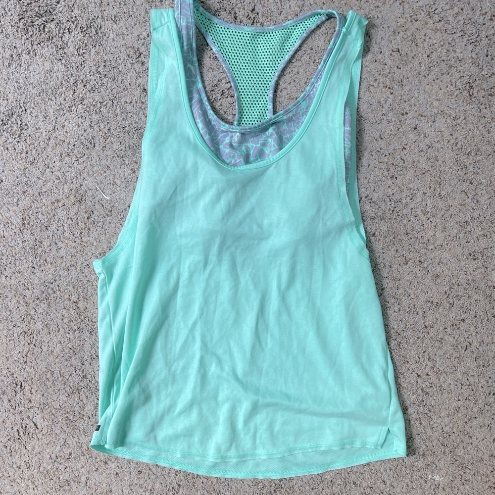 Hurley / Nike sry fit bra and tank top